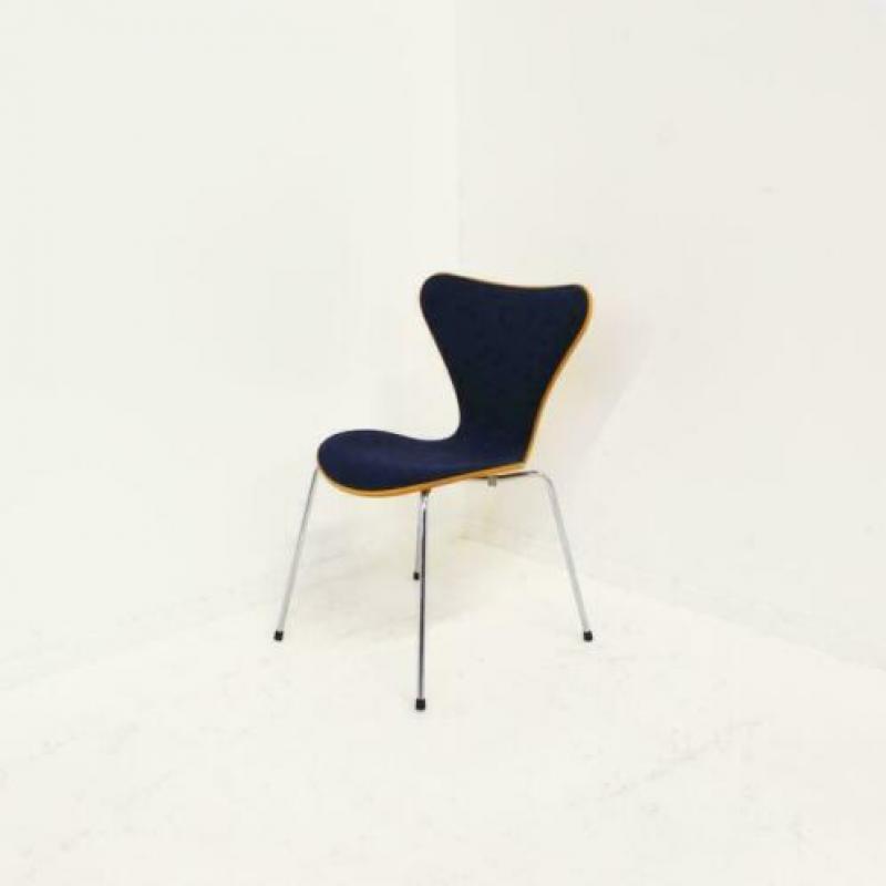 Fritz Hansen Vlinderstoelen, Design Stoelen,Blauwe Stof,Hout