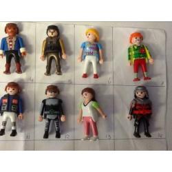 1A: diverse poppetjes van playmobil