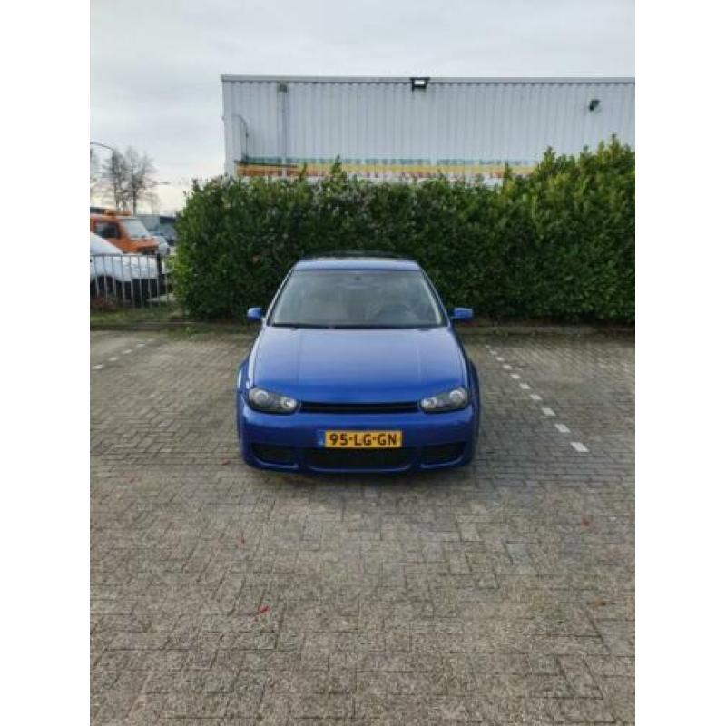 Volkswagen Golf 2.3 V5 125KW 2003 r32blauw