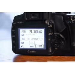 Canon 400D + 18-55 IS II, 3x Accu, oplader,8GB, doos + strap