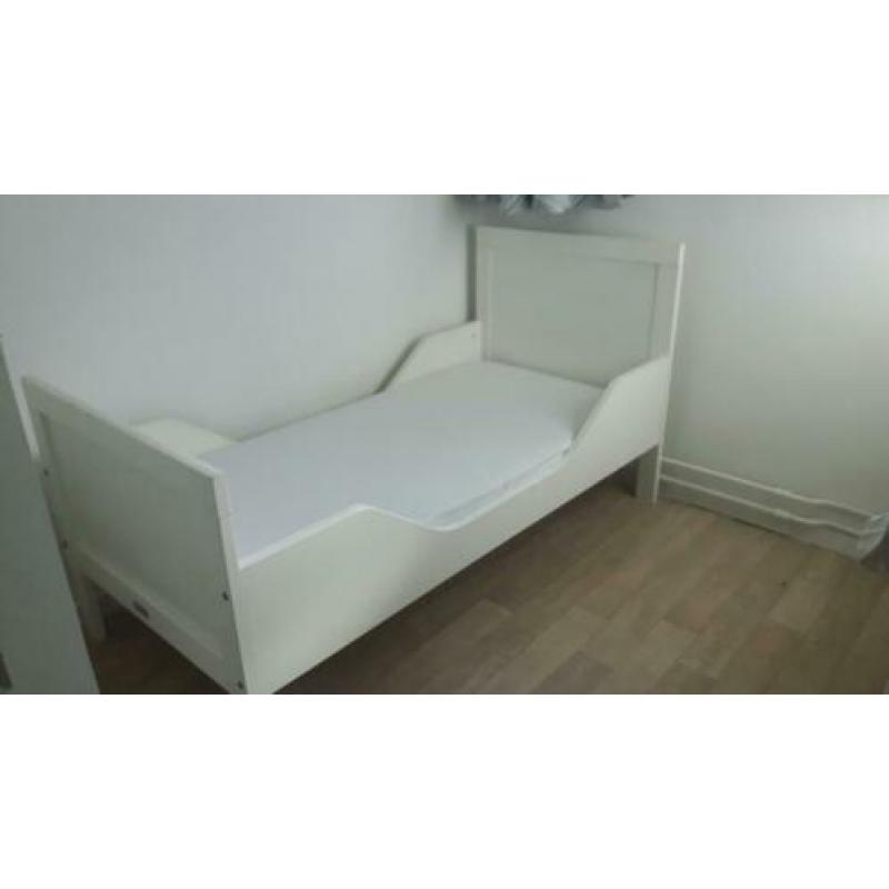 Witte Bopita kinderbed + matras + extra's