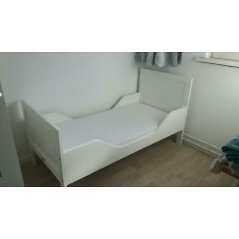 Witte Bopita kinderbed + matras + extra's