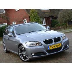 Bmw 3-serie Touring 320i 170PK+ Pro-Navi / LED + XENON M-spo