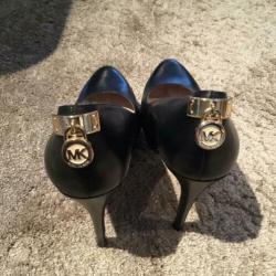 MICHAEL KORS pumps maat 8 38,5