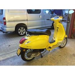 Vespa Sprint 50, 4 Takt, Bj 2016, Rijdt Perfect,10975 km....