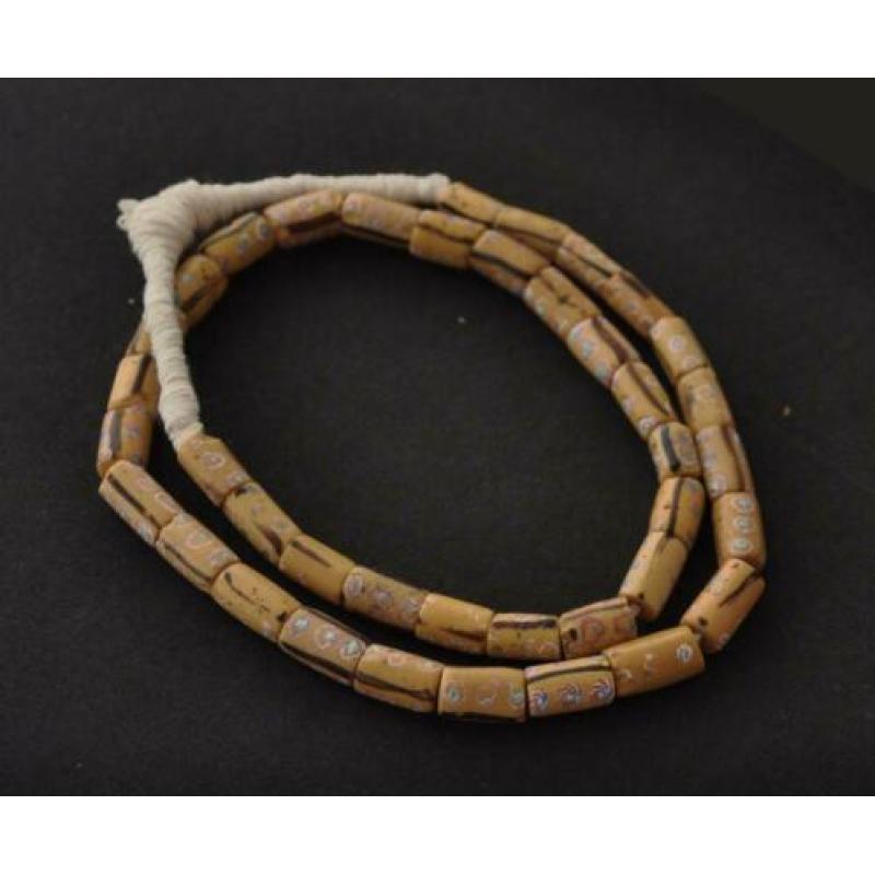 Venetiaanse handelskralen uit Afrika, 19e eeuw. Trade beads