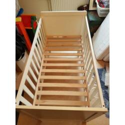 Babybed, 60x120. Incl 2 matrassen