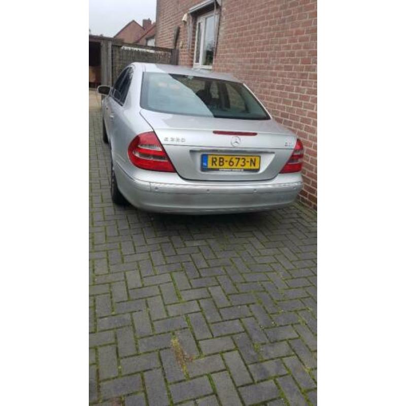 Mercedes E-Klasse 2.1 CDI E220 Sedan AUT 202397 Km Stand