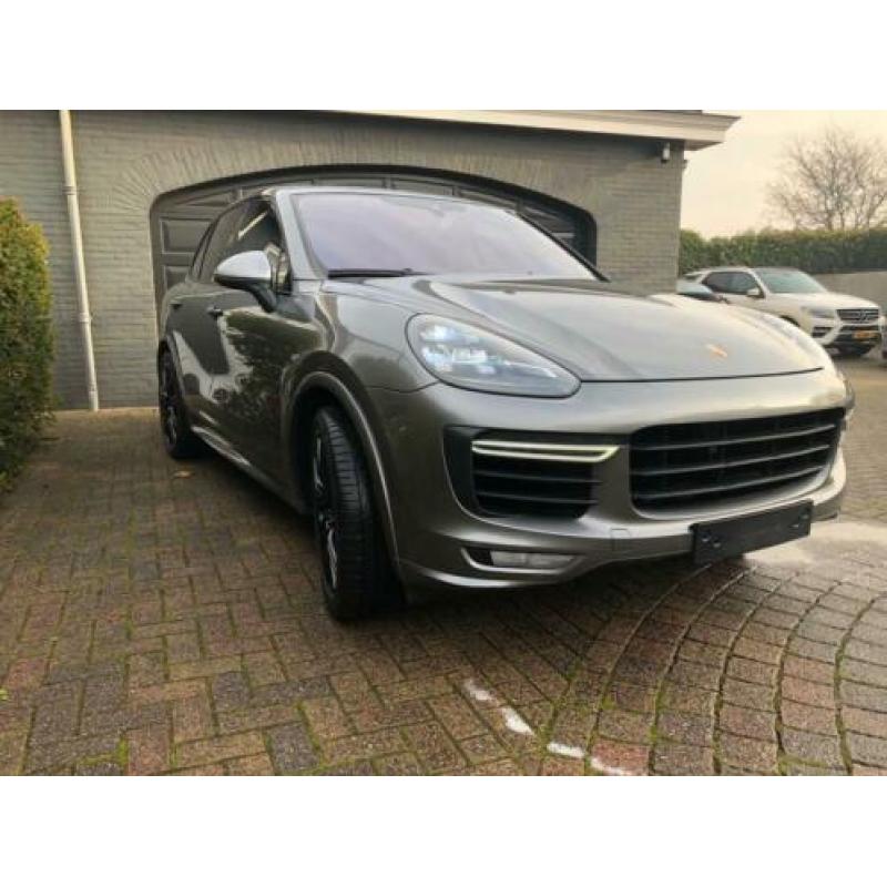 Porsche Cayenne GTS Panorama Xenon Camera 63857KM!