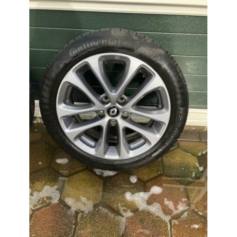 Originele renault megane velgen 205/50 R17 + zomerbanden