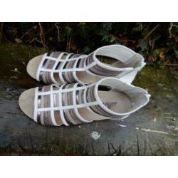 Z.g.a.n. sandalen van Arriva maat 40