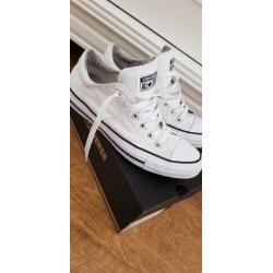 CONVERSE ALLSTARS Maat 38 wit