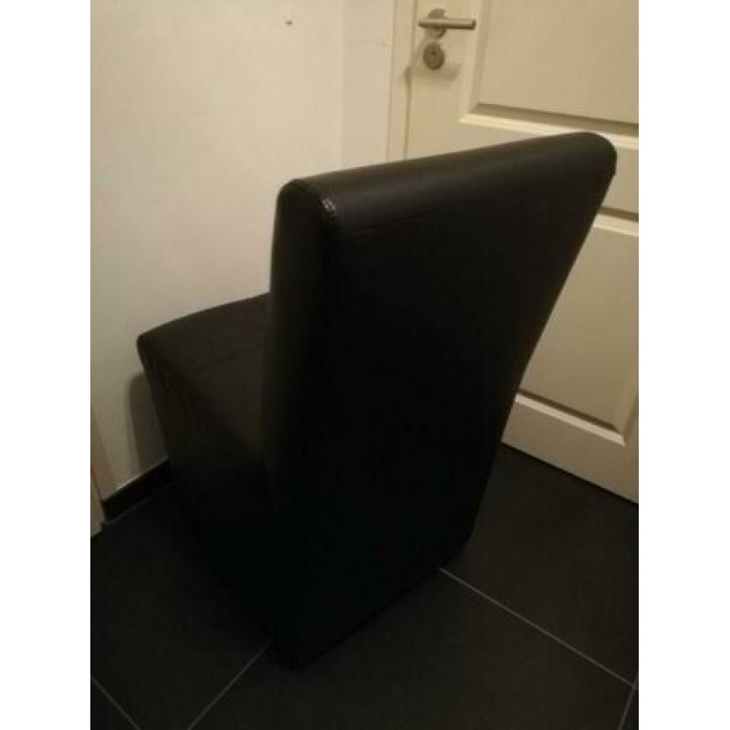 6x zwarte eetkamerstoelen