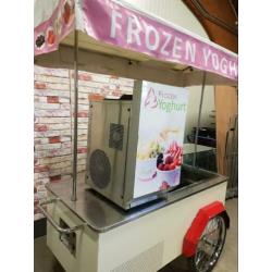 Yoghurt ijs machine inclusief gekoelde kraam!