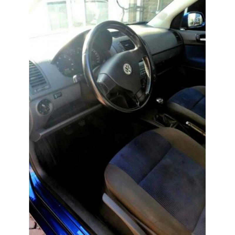 Volkswagen Polo 1.4 63KW FSI 2005 Blauw