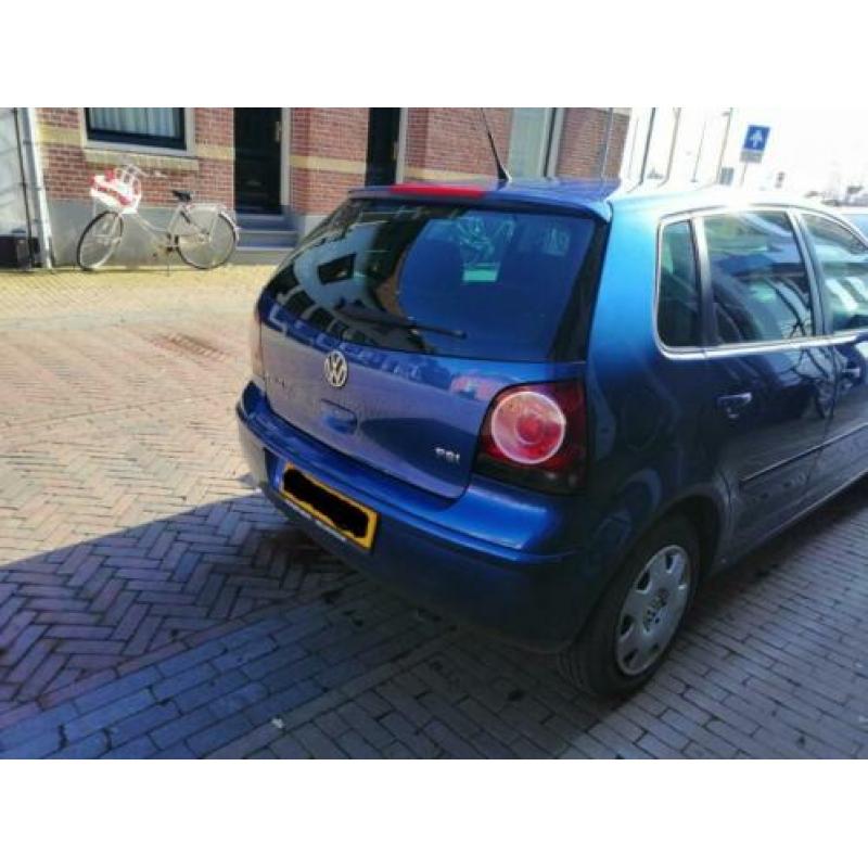 Volkswagen Polo 1.4 63KW FSI 2005 Blauw