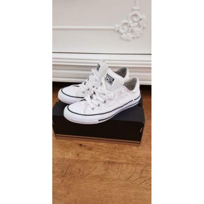 CONVERSE ALLSTARS Maat 38 wit