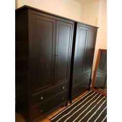 IKEA Hemnes kledingkast zwartbruin 2 stuks