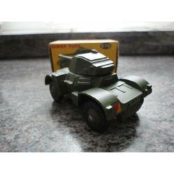 Armoured Car Dinky Toys Nr. 670