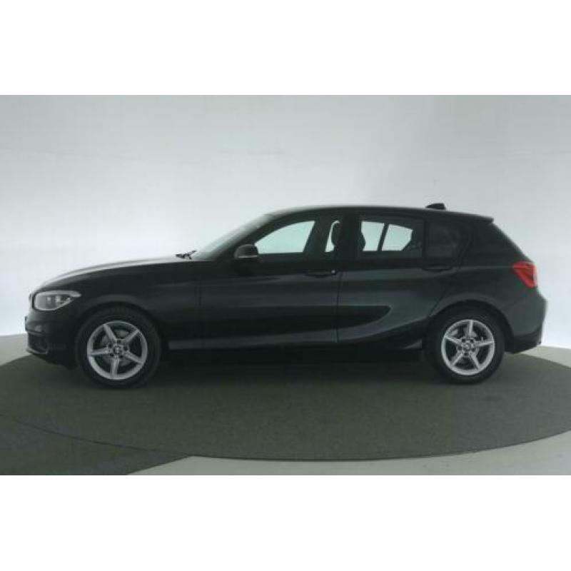BMW 1 Serie 116d Executive Aut. 5-drs NW MODEL € 12.945,00