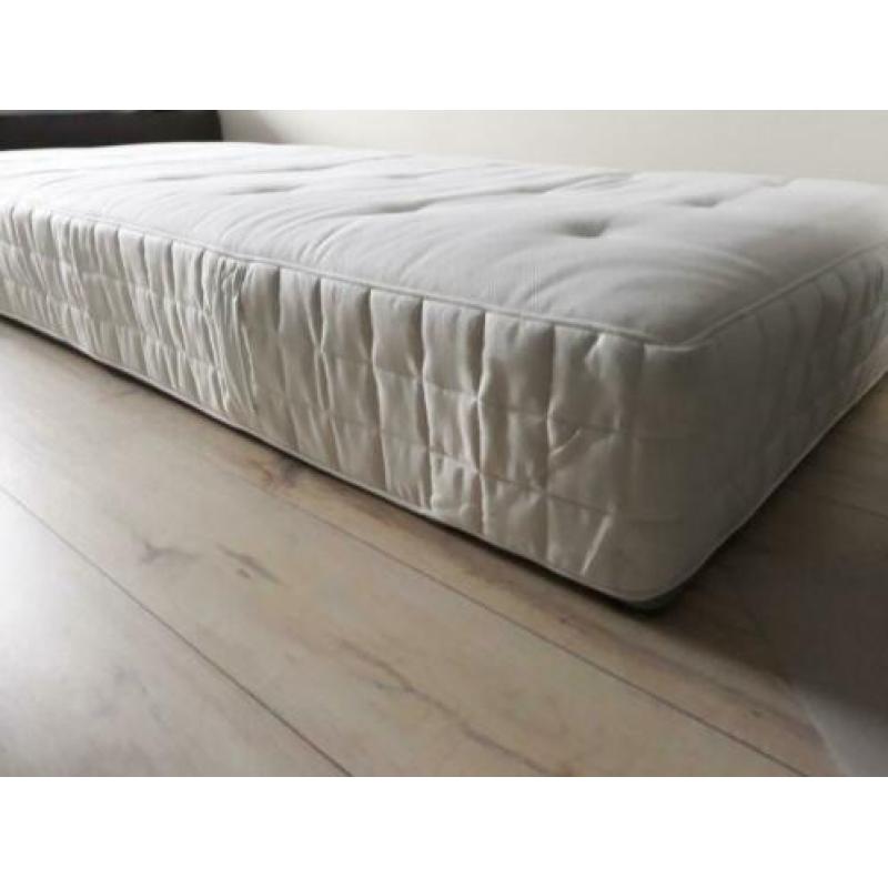 Matras Ikea Hyllestad, middelhard, 90x200 cm, 1 persoons