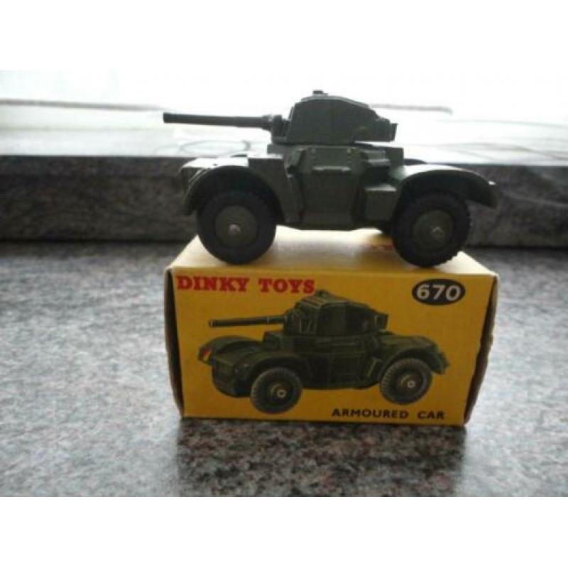 Armoured Car Dinky Toys Nr. 670