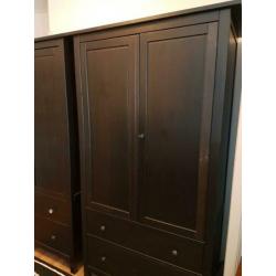 IKEA Hemnes kledingkast zwartbruin 2 stuks