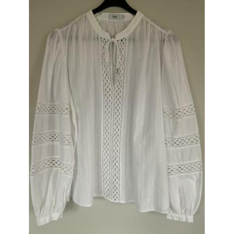 Closed blouse