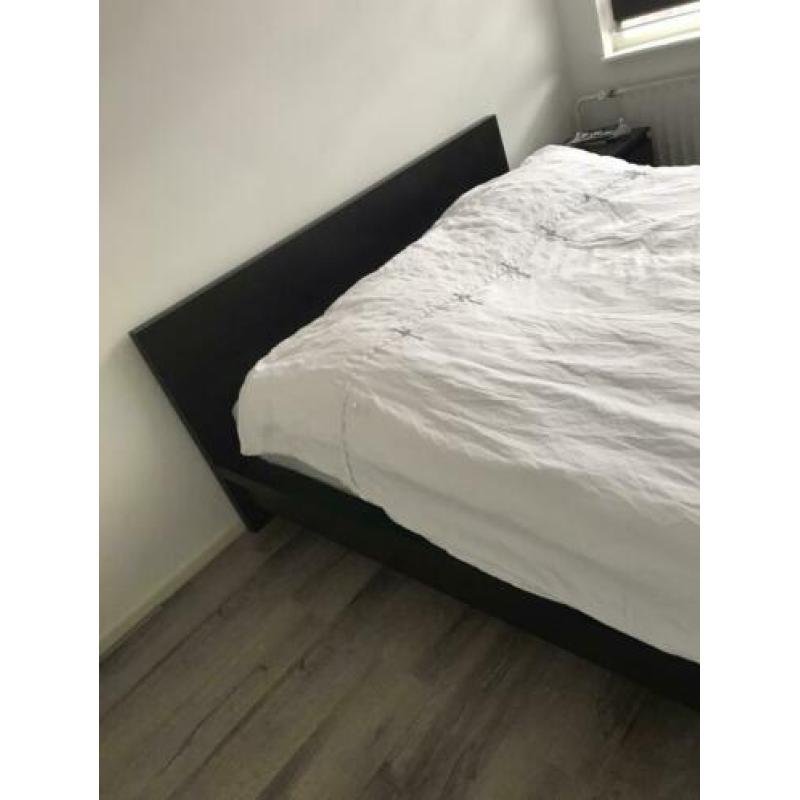 Ikea, Malm zwartbruin twee personen bed 160/200