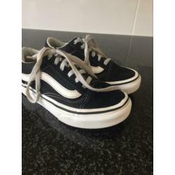 Vans maat 28