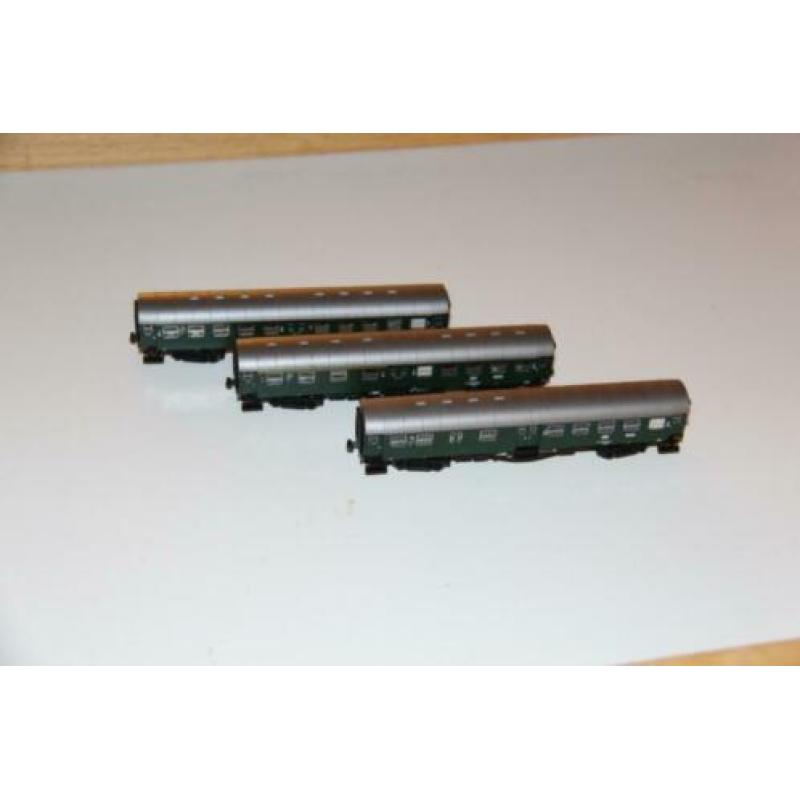 Fleischmann 81 2702, 2802, 2905 ombouwagons zgan 2x verl.