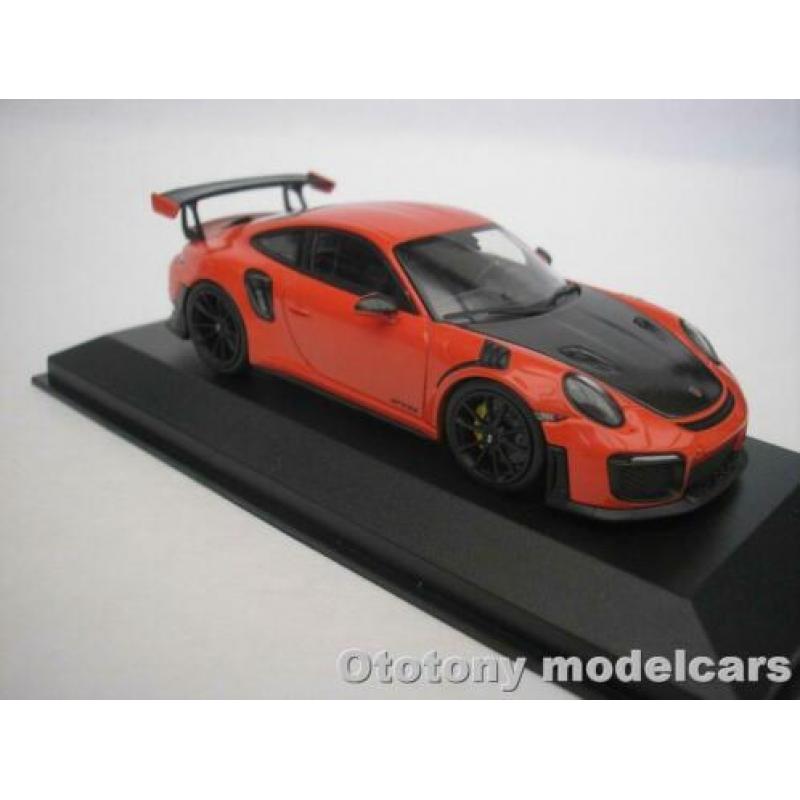 Porsche 911 (991.2) GT2 RS 2018 Oranje 1/43 Minichamps