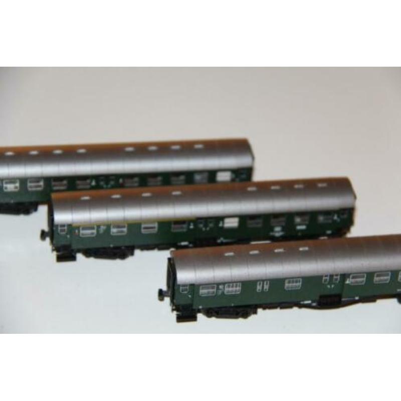 Fleischmann 81 2702, 2802, 2905 ombouwagons zgan 2x verl.