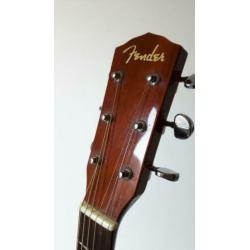 Fender DG4 westerngitaar Speelt licht met nwe snaren en hoes
