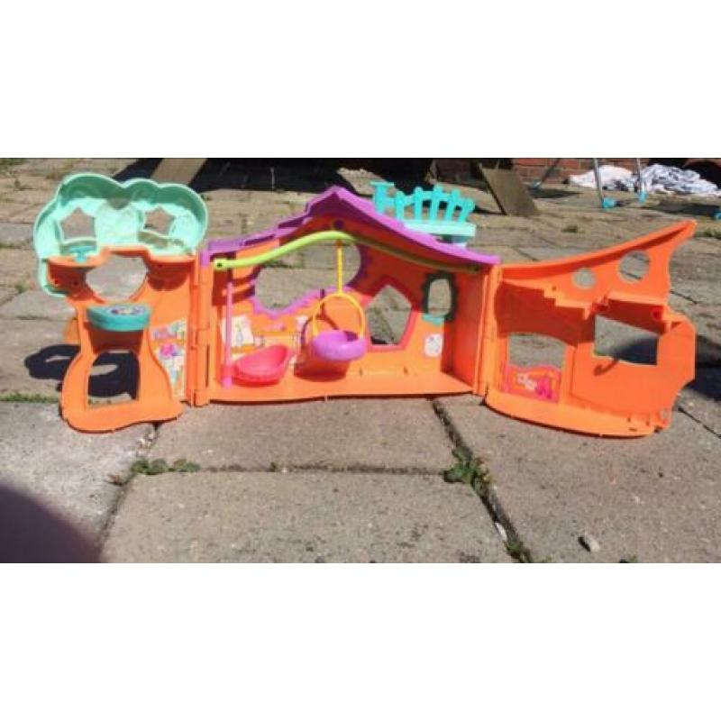 Littlest Pet Shop huis, dieren en extra spullen