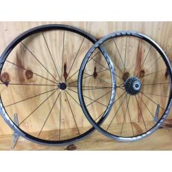 Shimano racefiets wielen set incl cassette