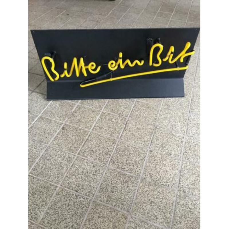 Neon bier reclame Bitte Ein Bit