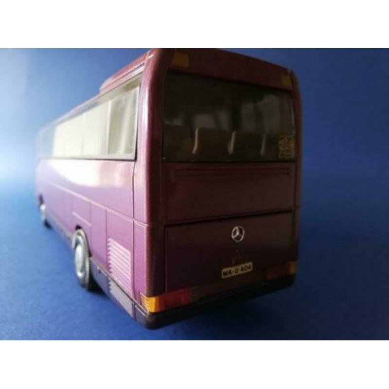 1:43 Mercedes Benz O 404 SHD Bus Touringcar