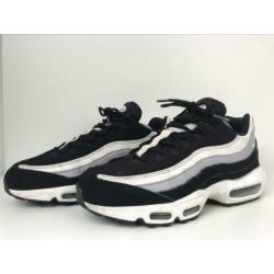 Nike Air Max 95 “ Zwart Wit Grijs” maat 42