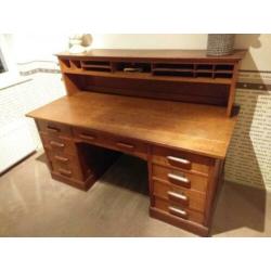 Antiek eiken bureau!