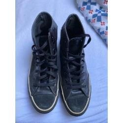 Geleerde zwarte schoenen Converse all stars