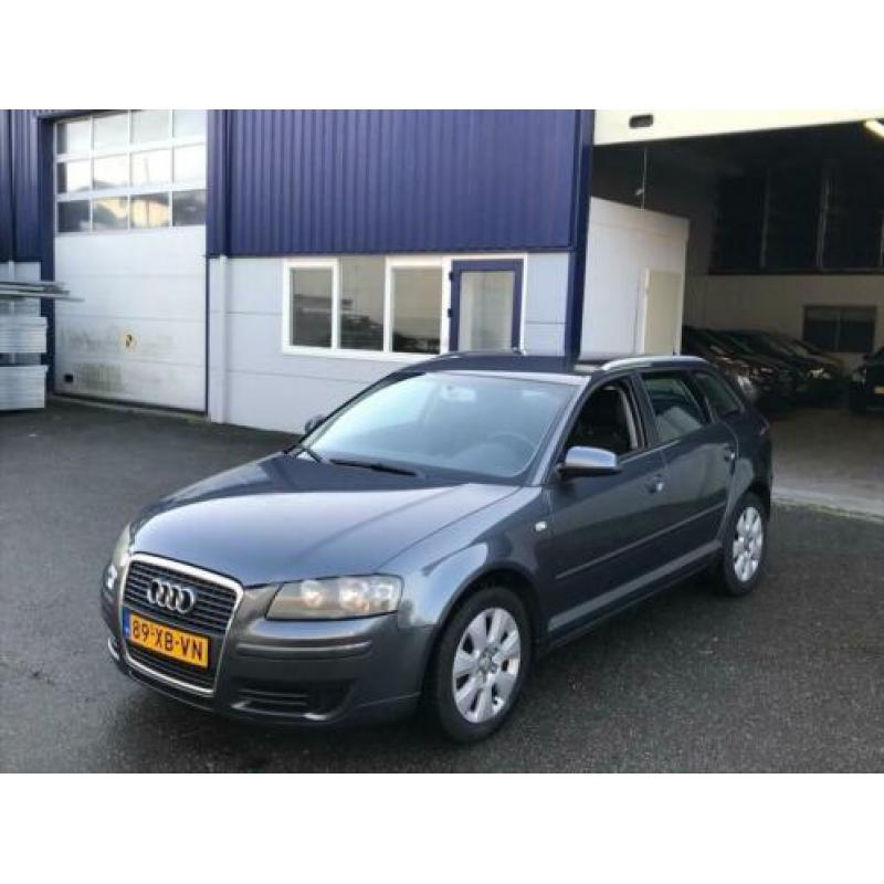 Audi A3 Sportback 1.6 Attraction Nieuwe db.riem/ 5 Deur/ NAP