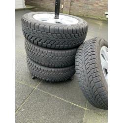 Bridgestone winterbanden incl lichtmetalen velgen 185/60r15