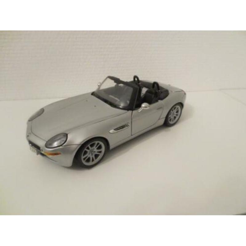 BMW Z8 Roadster Maisto 1:18