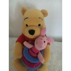 Winnie the Pooh en Piglet Knorretje in honingpot knuffel