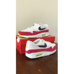 Nike air max 1 white black volt rush pink