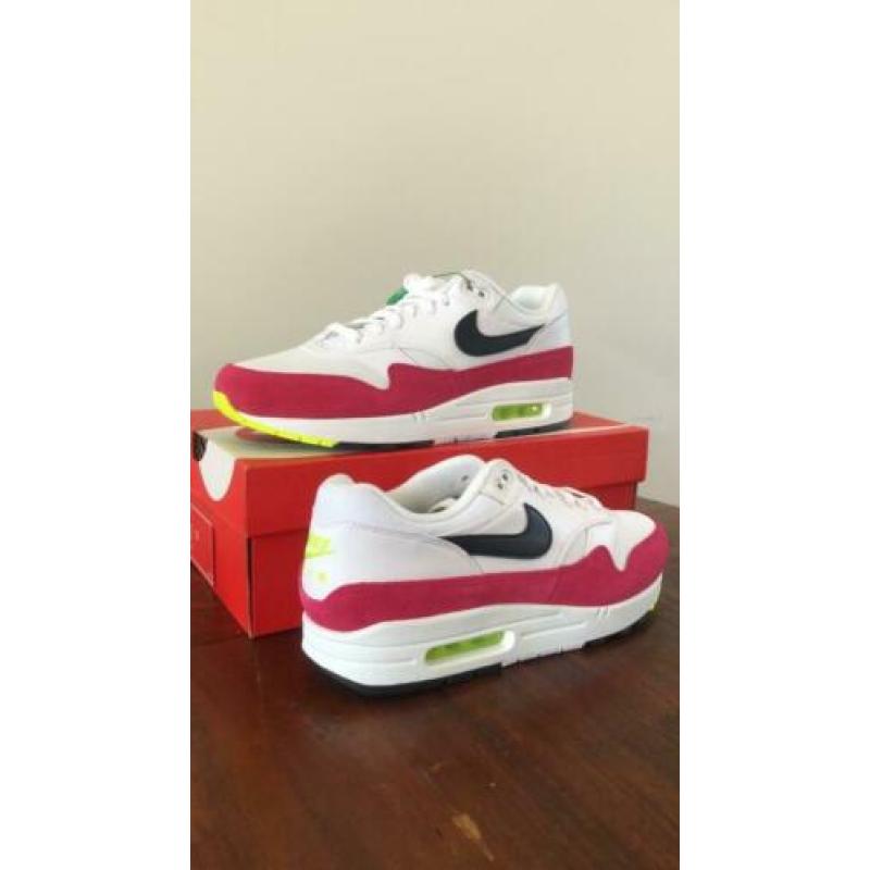 Nike air max 1 white black volt rush pink