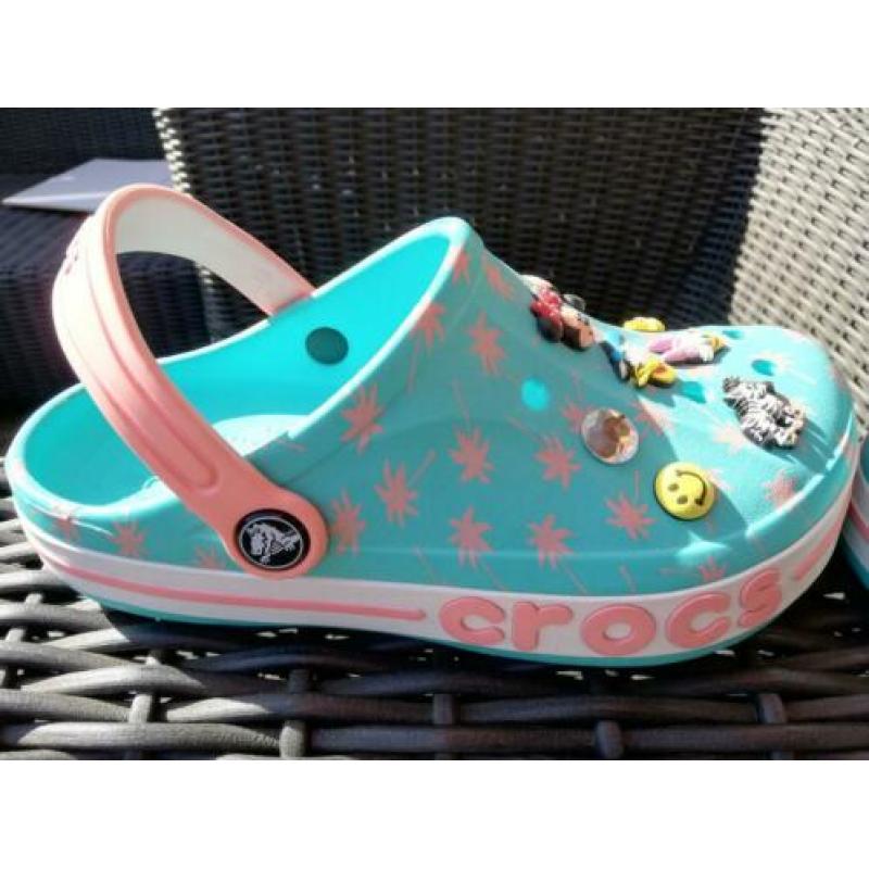 Crocs nieuw maat 34 - 35 inclusief Jibbitz