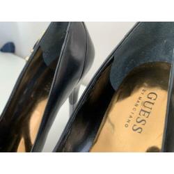 Zwart leren pumps GUESS maat 39 NIEUW