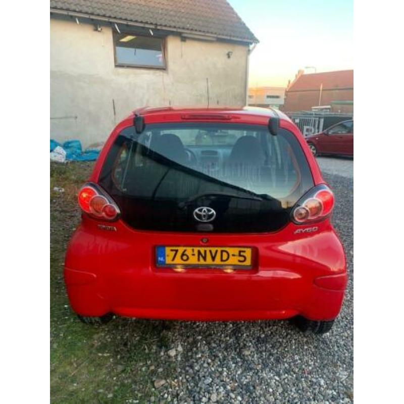 Toyota Aygo 1.0 5DRS 2010 Zuinig!